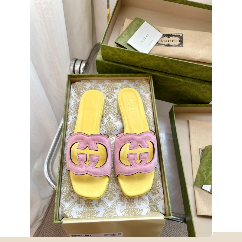 G*u*i slippers